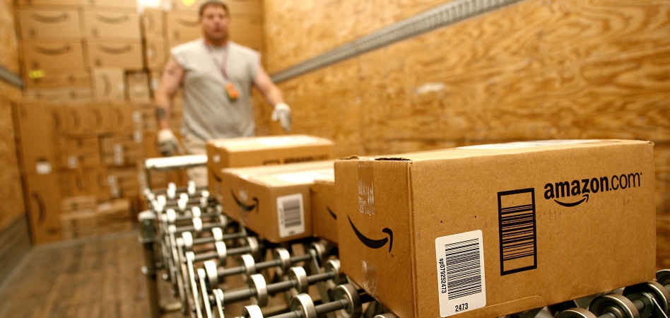 Amazon rompe con Fedex: prohíbe a sus vendedores usar el servicio de paquetería