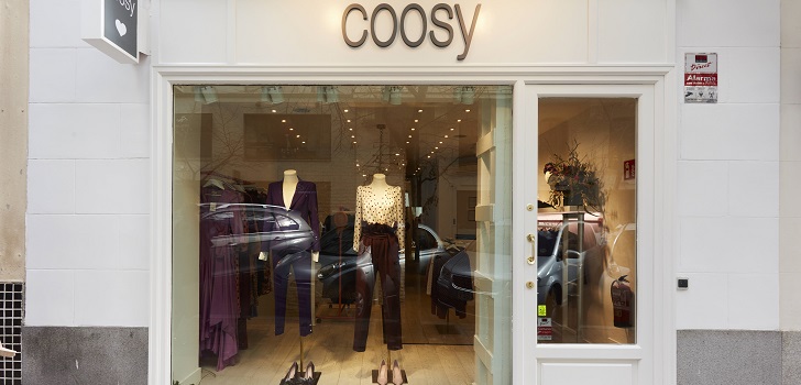 Coosy abre 'flagship store' en Madrid y supera tres de euros | Modaes