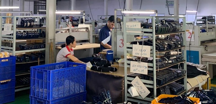 vertical lector solo Vietnam, la fábrica del mundo de 'sneakers' | Modaes