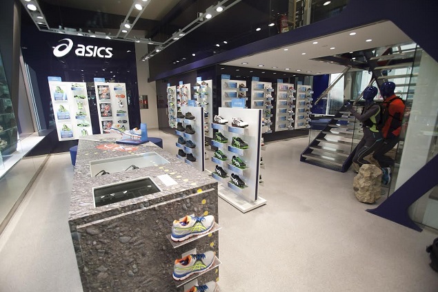 Asics roza las quince tiendas en España y prepara apertura de un 'flagship' en Lisboa | Modaes
