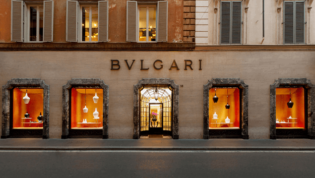 El gigante del lujo LVMH retira Bulgari de Colombia por la crisis económica  | Modaes