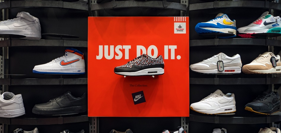 Regreso tallarines primero Foot Locker reduce su dependencia de Nike: concentrará 'sólo' el 60% de sus  compras en 2022 | Modaes