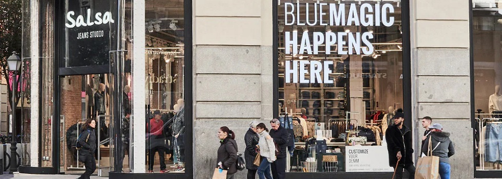 Desigual reabre su tienda en Paseo de Gracia con un nuevo diseño