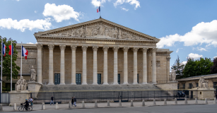 Ley contra Shein: la disolución del Parlamento francés enfría la legislación