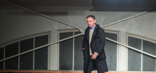 PVH ‘sacude’ Calvin Klein y abre un conflicto con Raf Simons