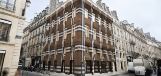 Burberry renueva su retail y abre en París un ‘flagship store’ con su nuevo concepto