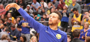 Under Armour replica la fórmula Nike-Jordan y lanza una marca con Stephen Curry