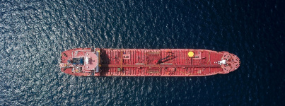 El comercio del Mar Rojo se desploma en mayo, y el canal de Panamá se recupera tras la sequía