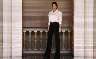 Victoria Beckham crece un 35% y reduce pérdidas en 2023