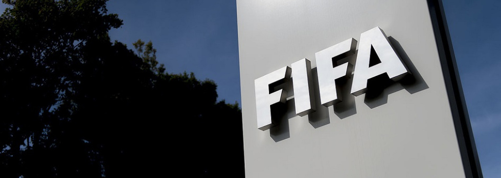 La Fifa lanza su primera colección de prêt-à-porter de la mano de VFiles