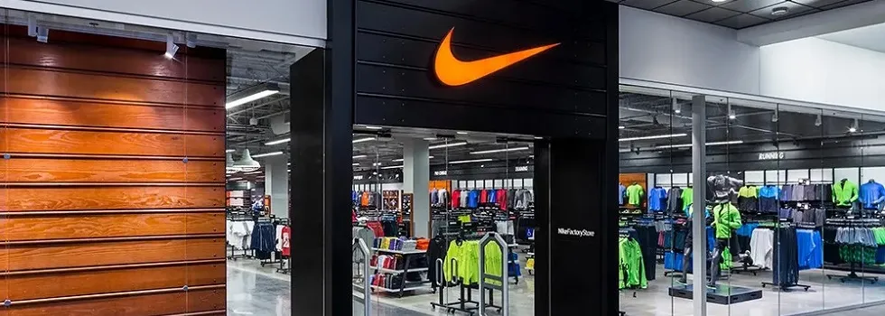 La justicia da la razón a Nike en su batalla por el logo de Multiópticas