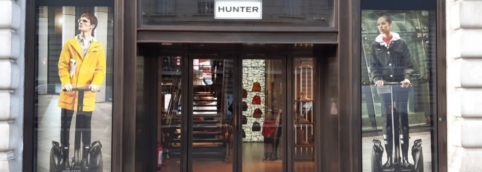 Authentic Brands Group compra Hunter y licencia la marca