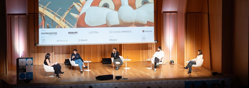 Rápida, arcaica y barata: los tópicos de la moda a debate en Barcelona Fashion Summit 2025