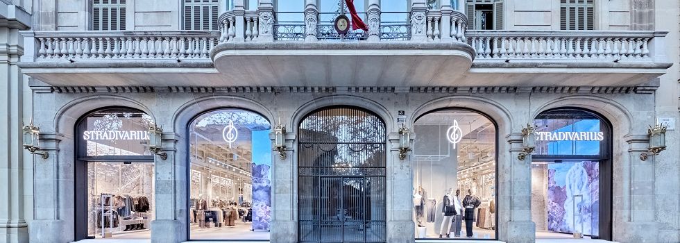 Stradivarius abre en Paseo de Gracia su mayor tienda del mundo