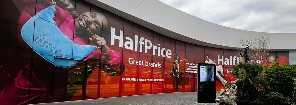 Half Price aterriza en la capital con una segunda apertura en el centro comercial Oasiz Madrid