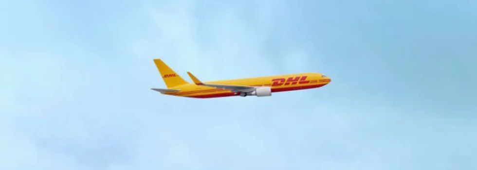 Camper firma un acuerdo con DHL para reducir las emisiones en sus envíos