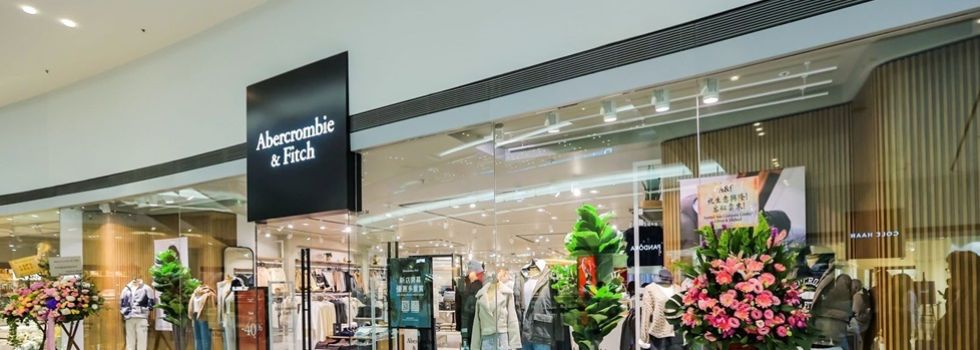 Abercrombie se mantiene al alza hasta octubre y mejora previsiones