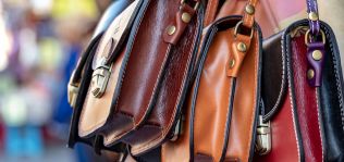 Menos bolsos, más mochilas: las ventas de marroquinería caen un 11% en el primer trimestre