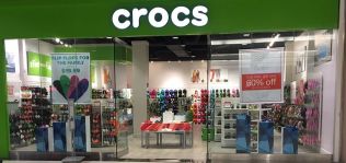 Crocs da marcha atrás en México: cierra sus fábricas en Guanajuato