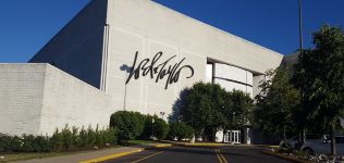 Hudson’s Bay vende Lord&Taylor a una empresa de alquiler de ropa