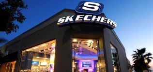 Skechers, doble o nada en Barcelona: releva a Casas en Portaferrissa