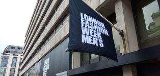 El British Fashion Council se posiciona: condena la invasión de Ucrania