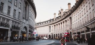 Llueve sobre mojado en el retail británico: más de 20.000 tiendas cerrarán definitivamente