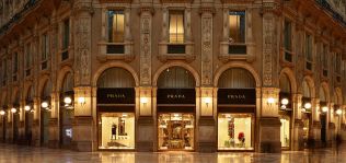 Prada cierra 2021 con un alza de sus ventas del 8% frente a 2019 y vuelve a beneficios