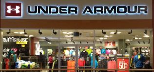 Under Armour crece un 35% en el primer trimestre y mejora previsiones