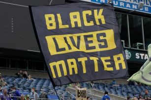 Adidas retira su demanda contra Black Lives Matter