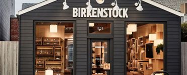 Birkenstock incumple previsiones de ventas en el tercer trimestre, pero sigue al alza