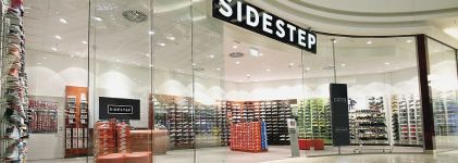 Foot Locker cierra su cadena de ‘sneakers’ Sidestep 