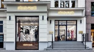 Roberto Cavalli reduce sus pérdidas y prevé volver a beneficios en 2024   