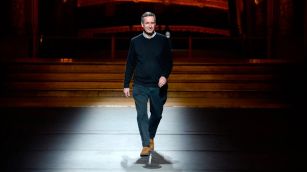 Dries Van Noten nombra a Julian Klausner director creativo tras la dimisión de su fundador