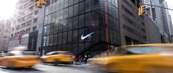 Nike confirma su tropiezo: las ventas se congelan en 2023 y caen un 2% en el cuarto trimestre