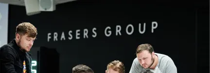 Frasers vuelve a elevar su participación en Hugo Boss por tercera vez este año 