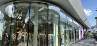 Desigual crece en España con un nuevo outlet en el centro Oasiz de Madrid