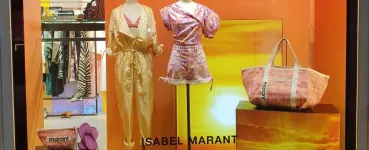 Isabel Marant renueva su imagen y traza un nuevo plan para facturar 500 millones en 2026