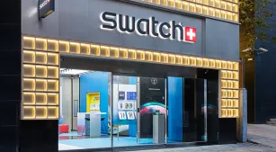 Swatch gana un 72% menos en la primera mitad de 2024 por la debilidad de la demanda china