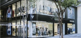 Grupo Axo imita a Inditex y Liverpool y sube la persiana de Guess en Parque Puebla