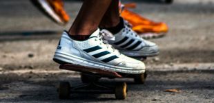 De Nude Project a Eme Studios, ¿se puede vivir a la sombra de las rayas de Adidas?