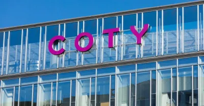 Coty dispara sus ventas en los nueve meses impulsado por el lujo, pero reduce su beneficio