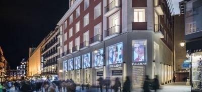 Pull&Bear regresa a Gran Vía y releva a Lefties con un ‘flagship’