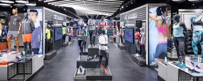 Skechers bate récord de ventas y supera la barrera de los 8.000 millones de dólares